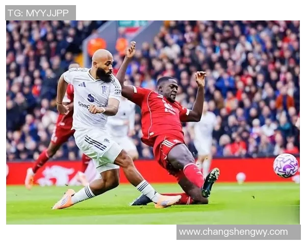 英超球队利物浦主场击败曼城，继续领跑积分榜，卫冕冠军雄心昂扬